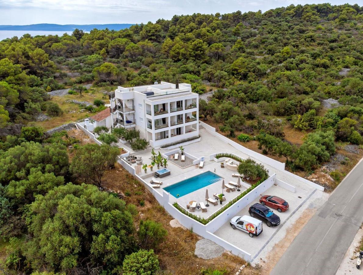 Luxury Villa Del Sogno With Pool, Jacuzzi, Parking Okrug Gornji Extérieur photo