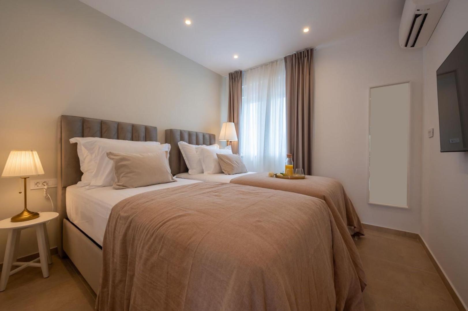 Luxury Villa Del Sogno With Pool, Jacuzzi, Parking Okrug Gornji Extérieur photo